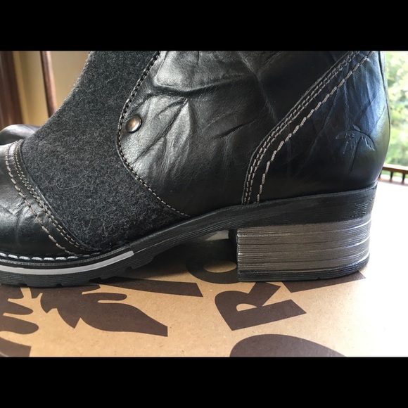 Beautiful Dromedaris Kassia Burels - Picture 11 of 16